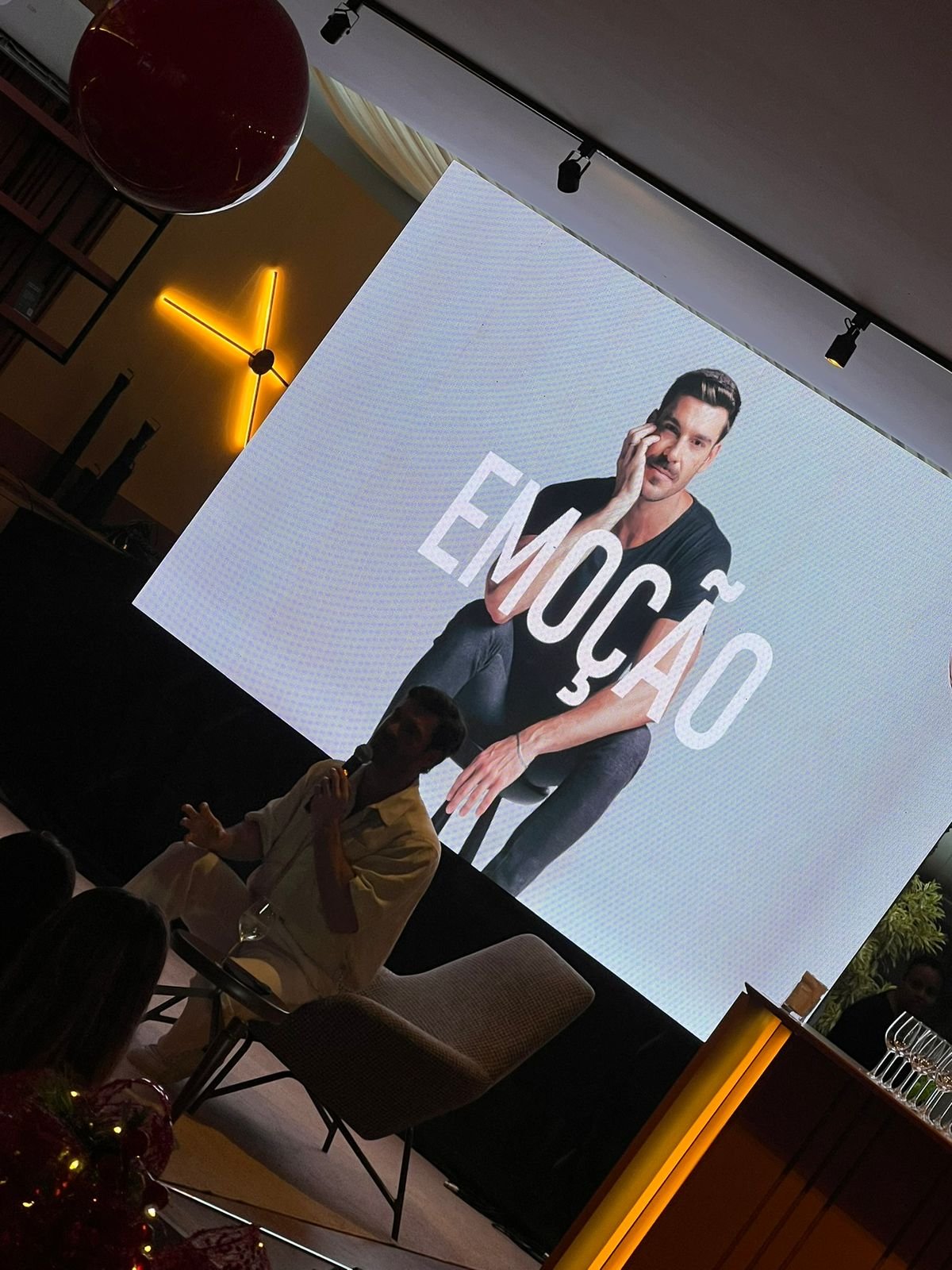 Painel de LED Comercial